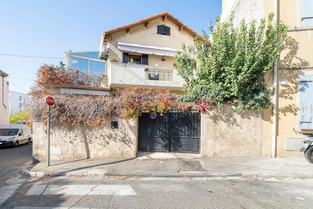 Studio Ideal Pour Deux Voyageurs Sur Marseille Exterior photo