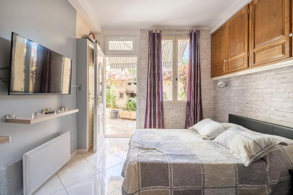 Studio Ideal Pour Deux Voyageurs Sur Marseille Exterior photo